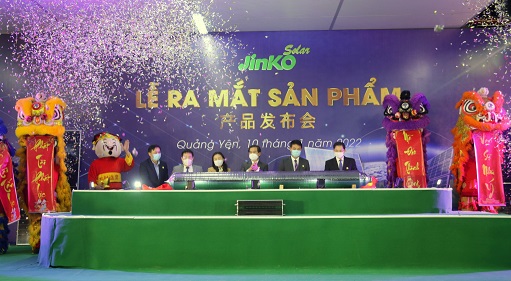 Énergie solaire une usine de silicium voit le jour à Quang Ninh